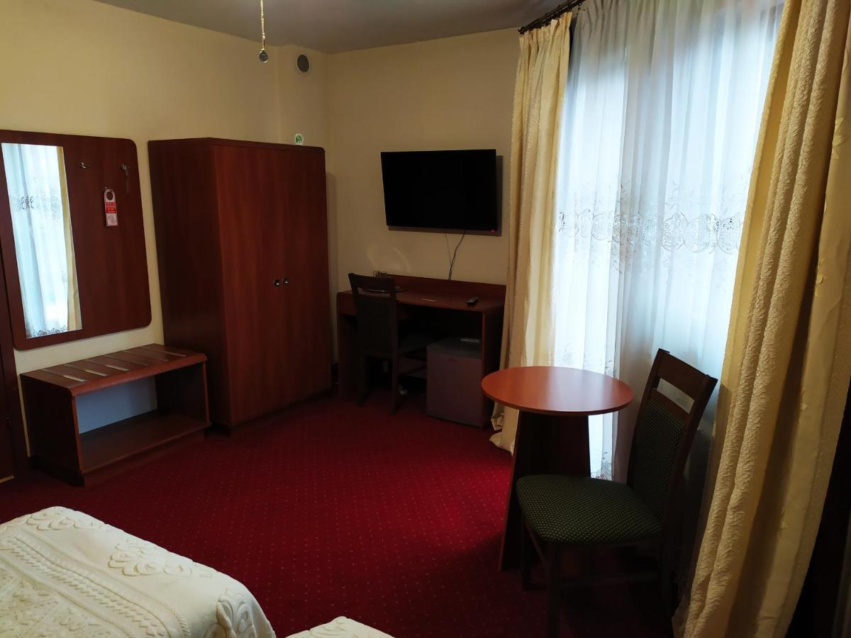 Bed and Breakfast Gosciniec Czarci Mlyn Będzin Exterior foto