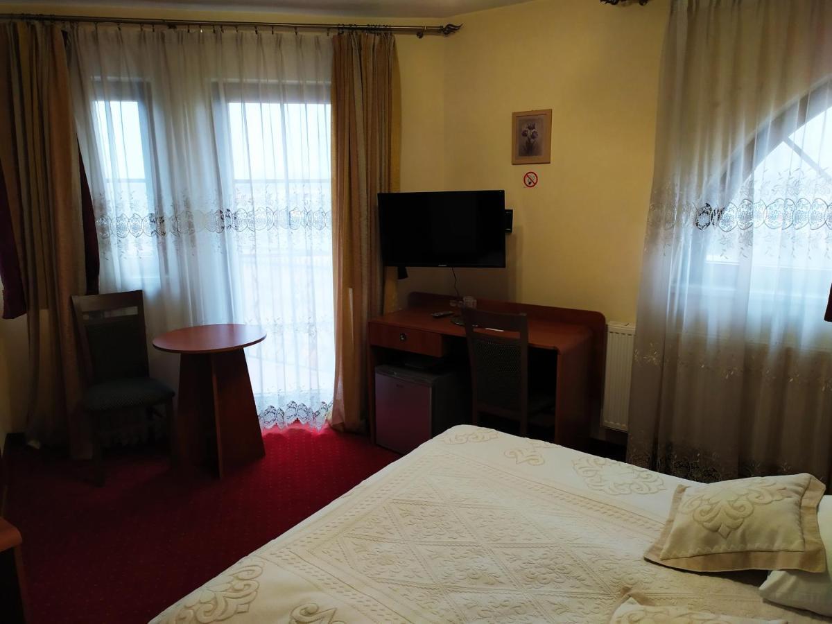 Bed and Breakfast Gosciniec Czarci Mlyn Będzin Exterior foto