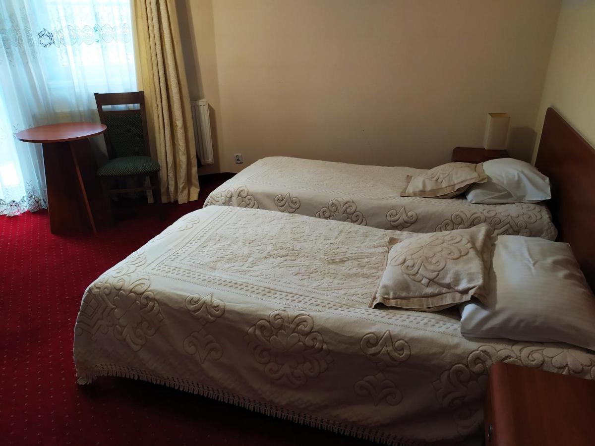 Bed and Breakfast Gosciniec Czarci Mlyn Będzin Exterior foto
